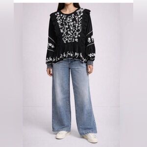 BNWT Bailey 44 Black Peasant Blouse with White Embroidery